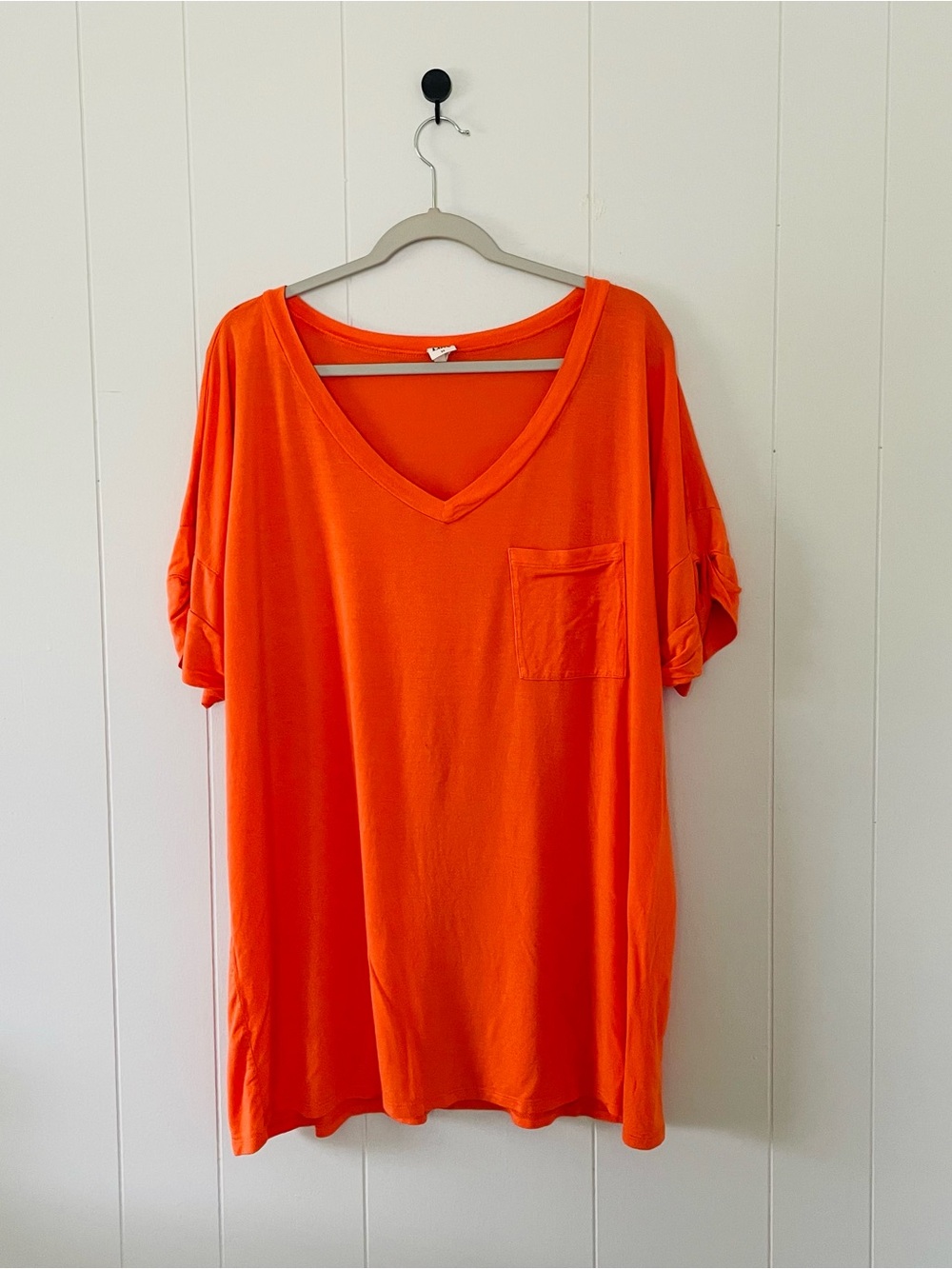 Sew In Love Short Sleeve V-Neck Tee in Bright Orange